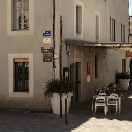 Le 39 5, Rue Trivalle Apartment